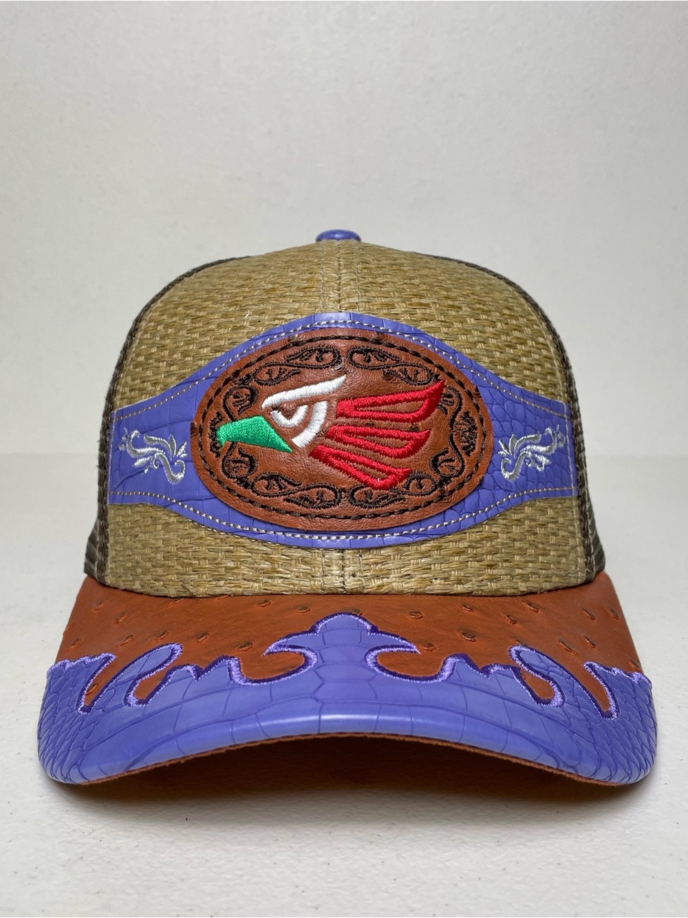 Gorra Vaquera Hecho en México Logo, Águila Bordada, Parche de Cuero